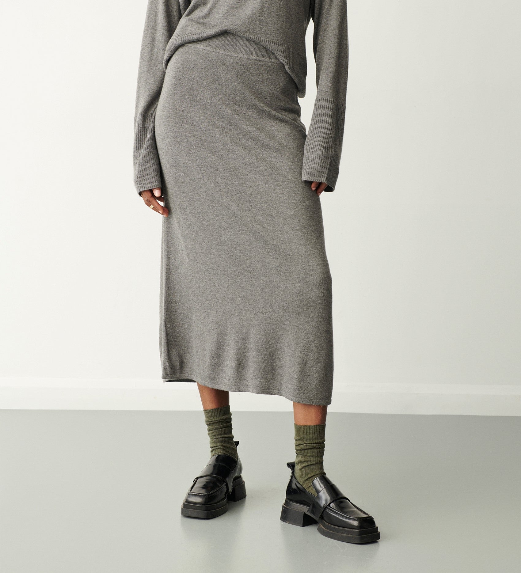 Thea Grey Marle Knitted Midi Skirt