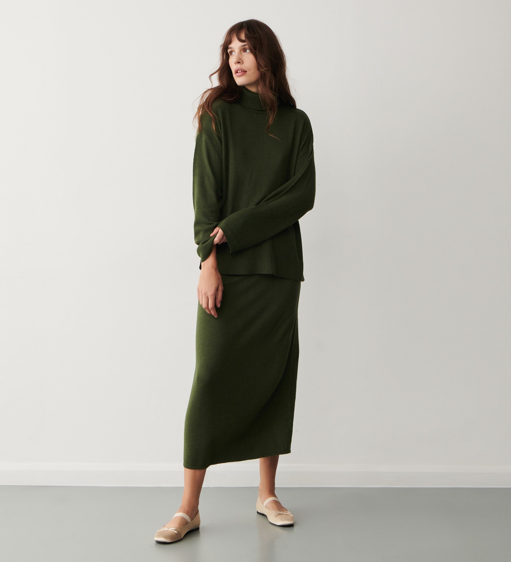 Thea Khaki Knitted Midi Skirt