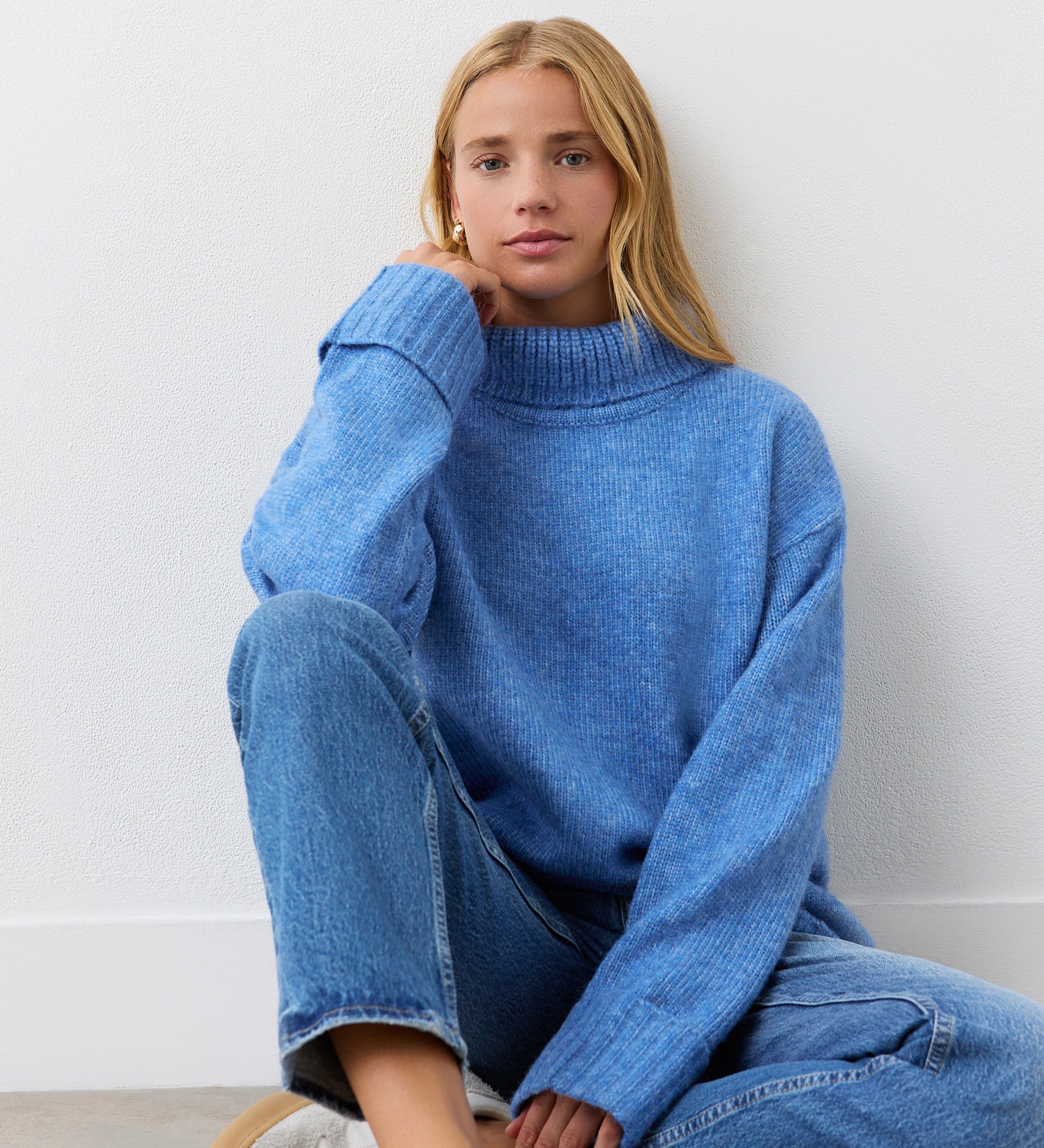 Arabella Blue Ombre Knitted Roll Neck Jumper – Finery London