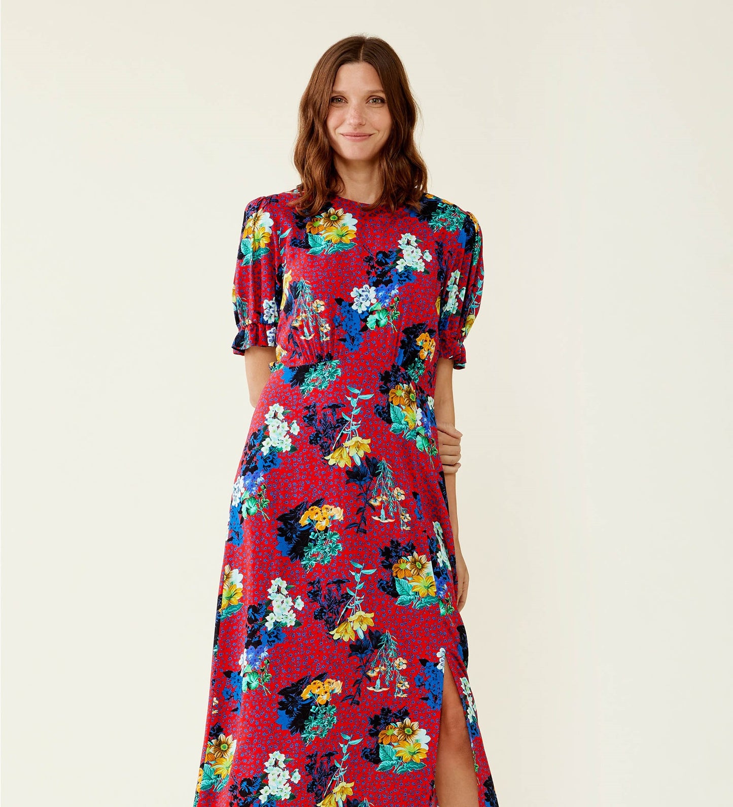 Jaylen Red Flowers Midi Dress                     LENZING™ ECOVERO™