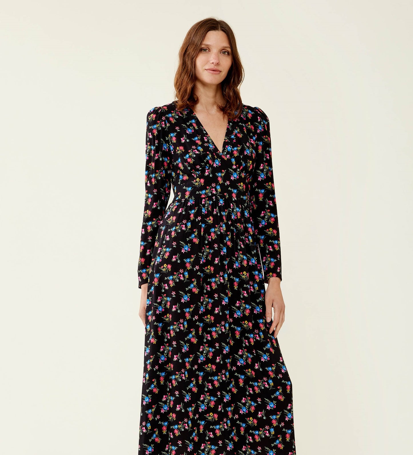 Carrie Black Floral Midi Dress                                                 LENZING™ ECOVERO™