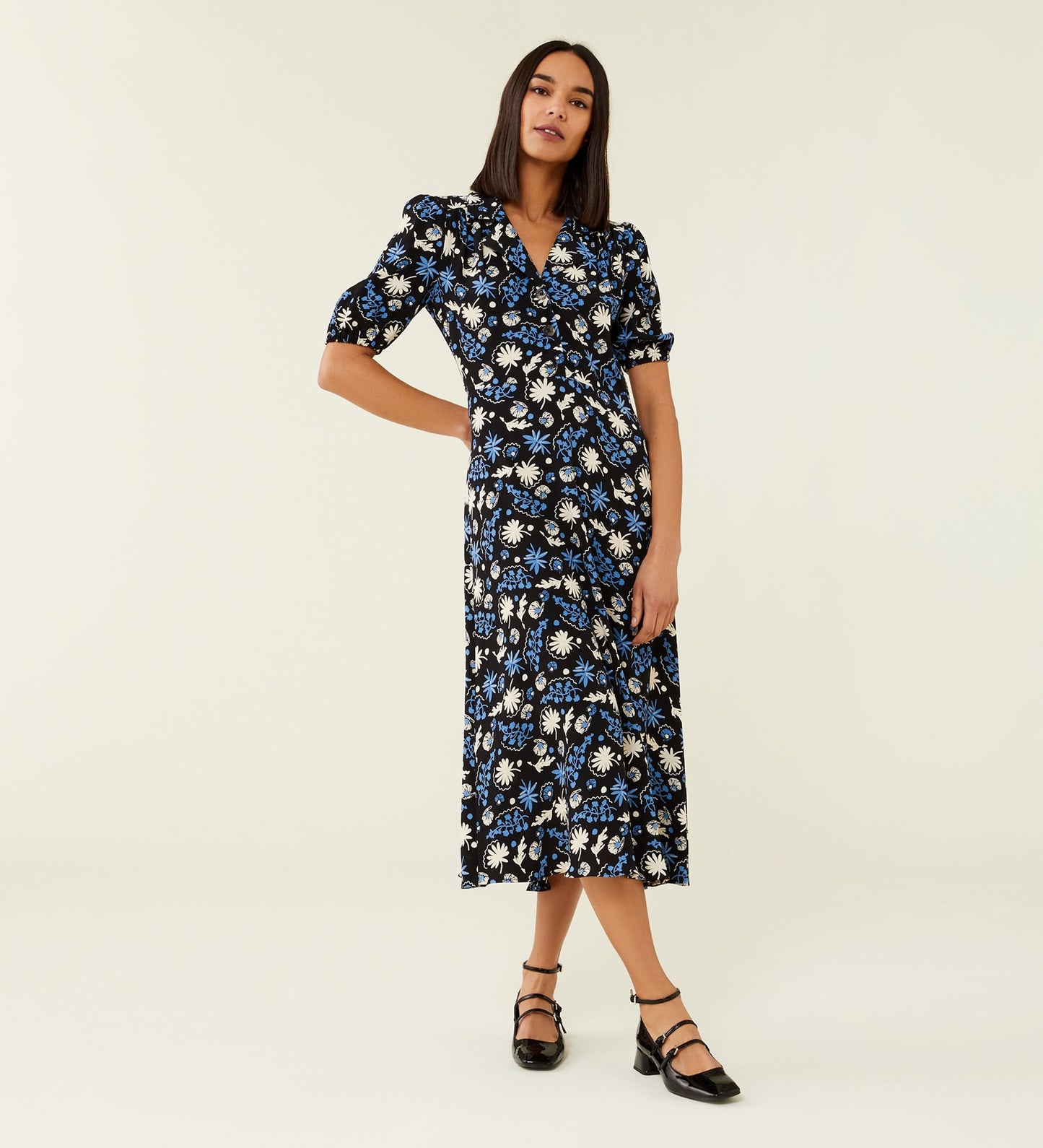 Deandra Black Shells Midi Shirt Dress