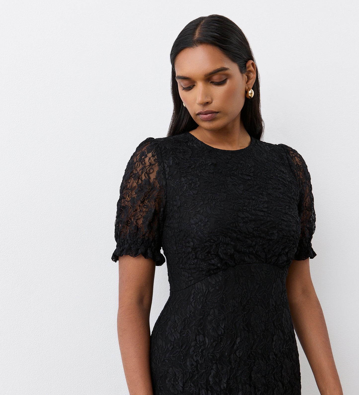 Mela Black Lace Midi Dress