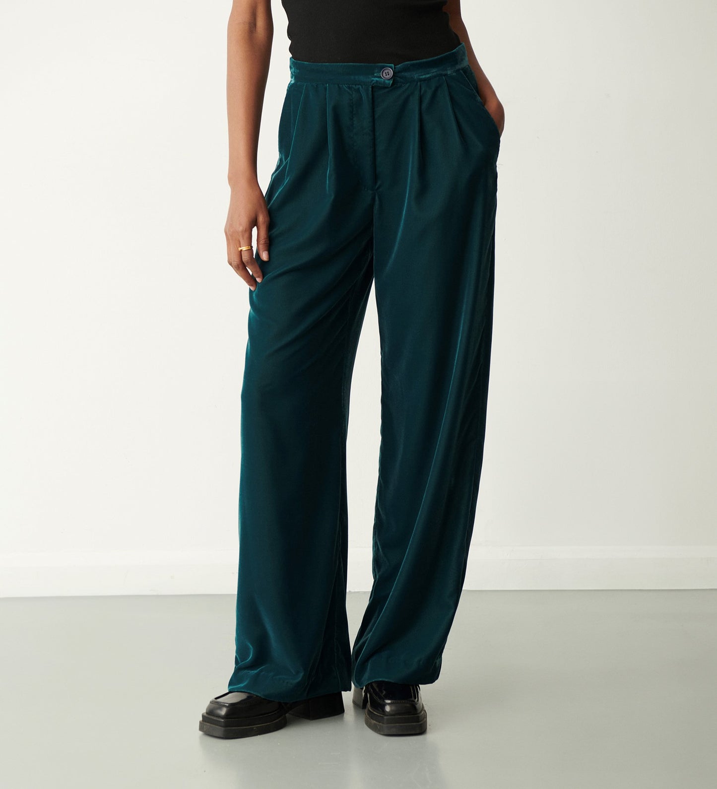 Jeanne Green Velvet Wide Leg Trouser