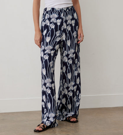 Nat Navy Flower Trouser