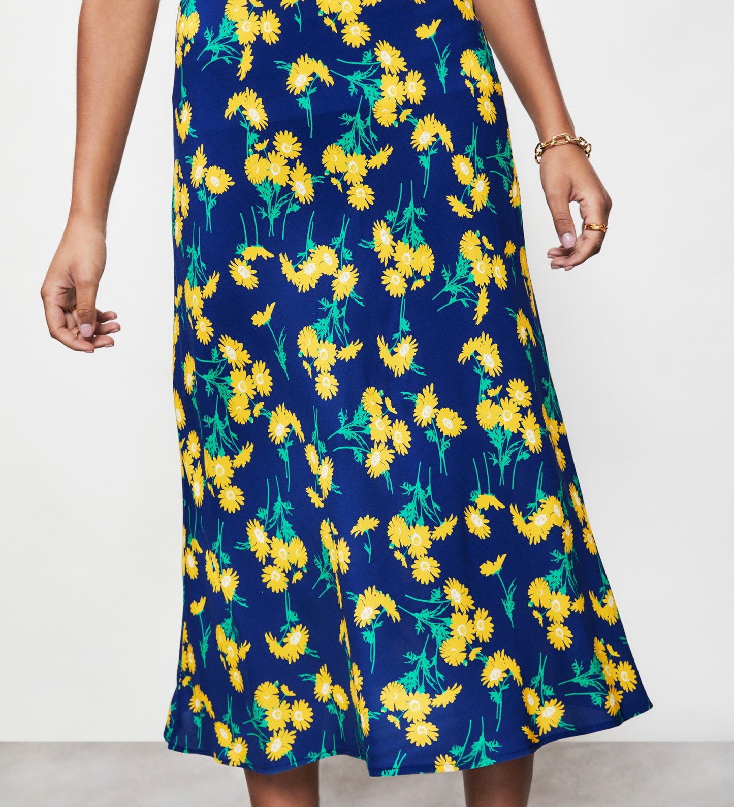 Evelyn Navy Daisy Midi Skirt