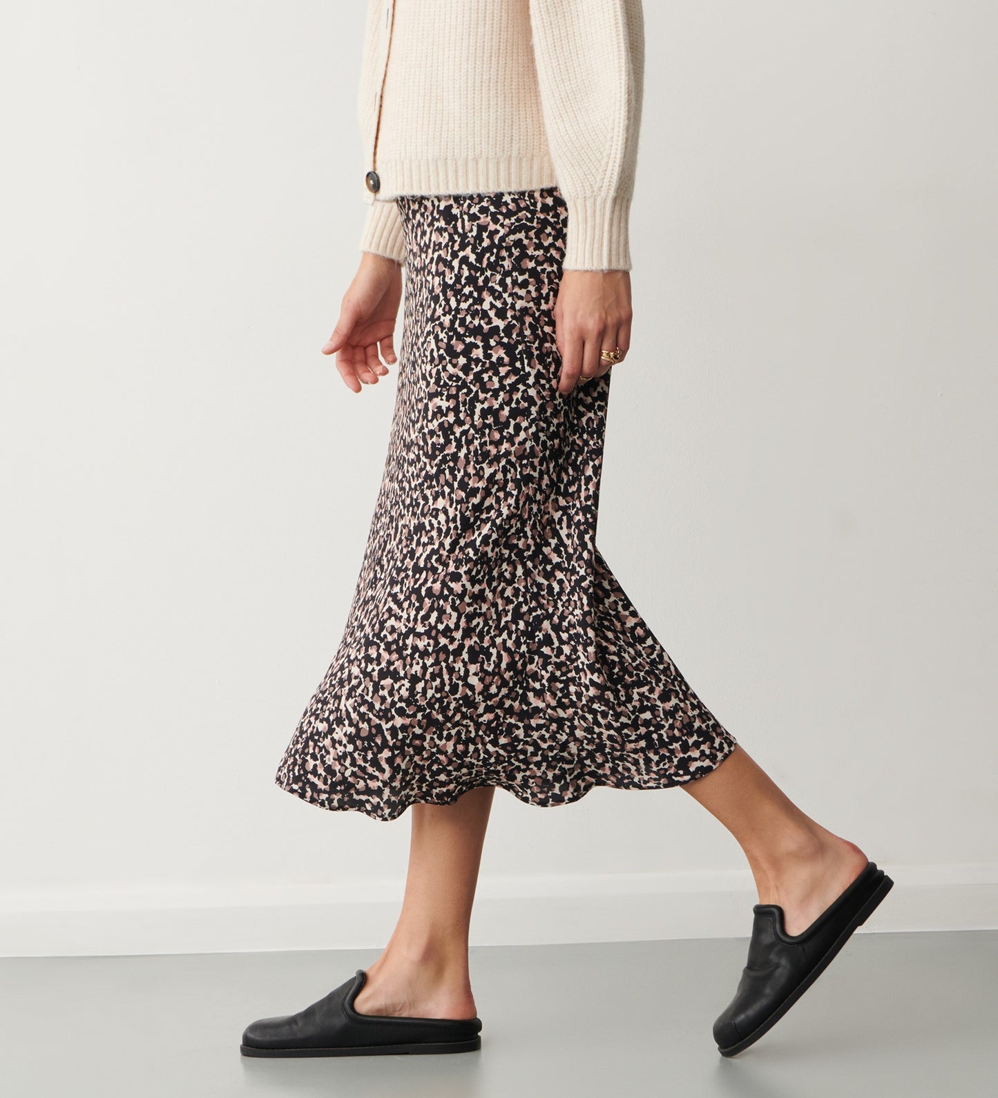 Evelyn Leopard Specs Midi Skirt