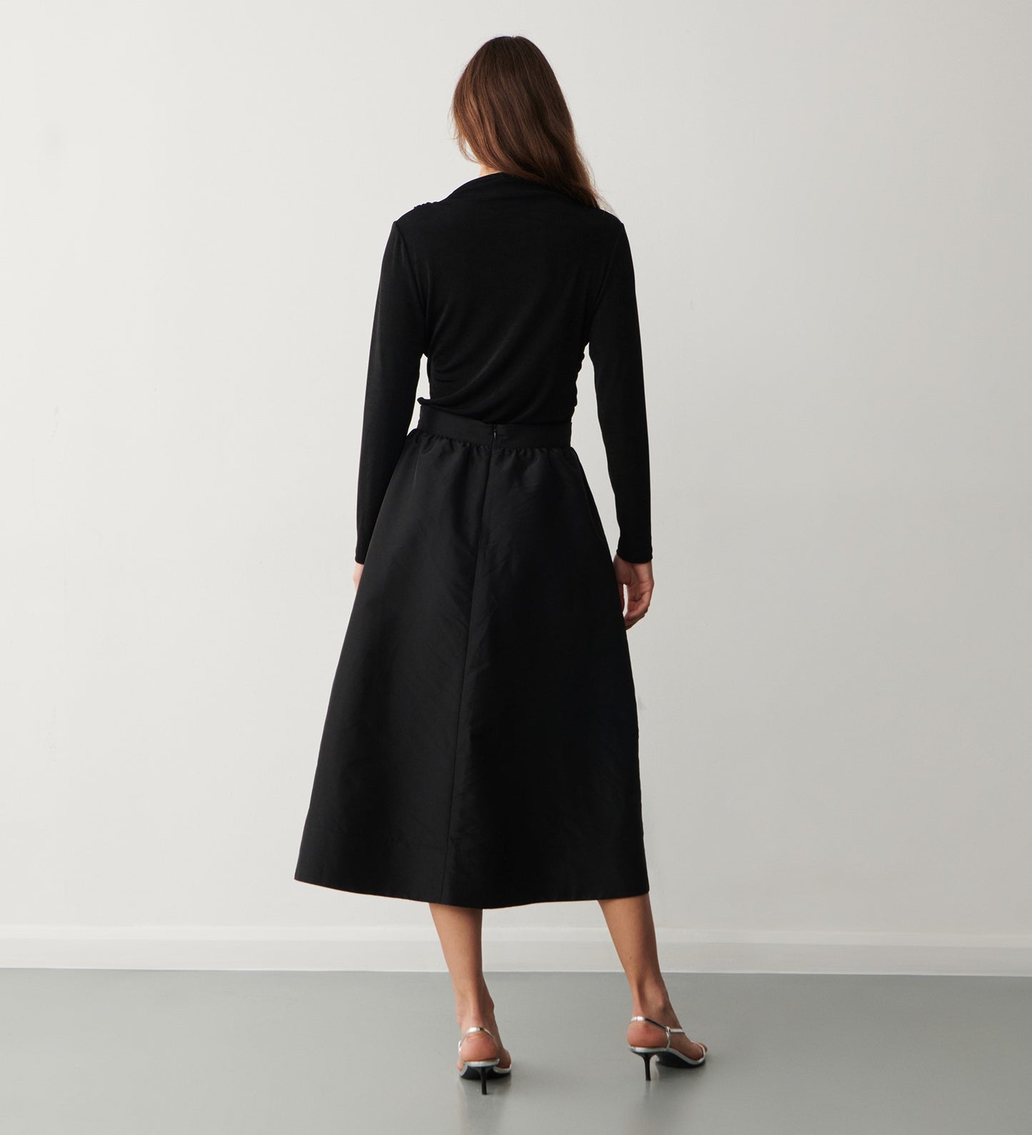 Bianca Black Taffeta Midi Skirt