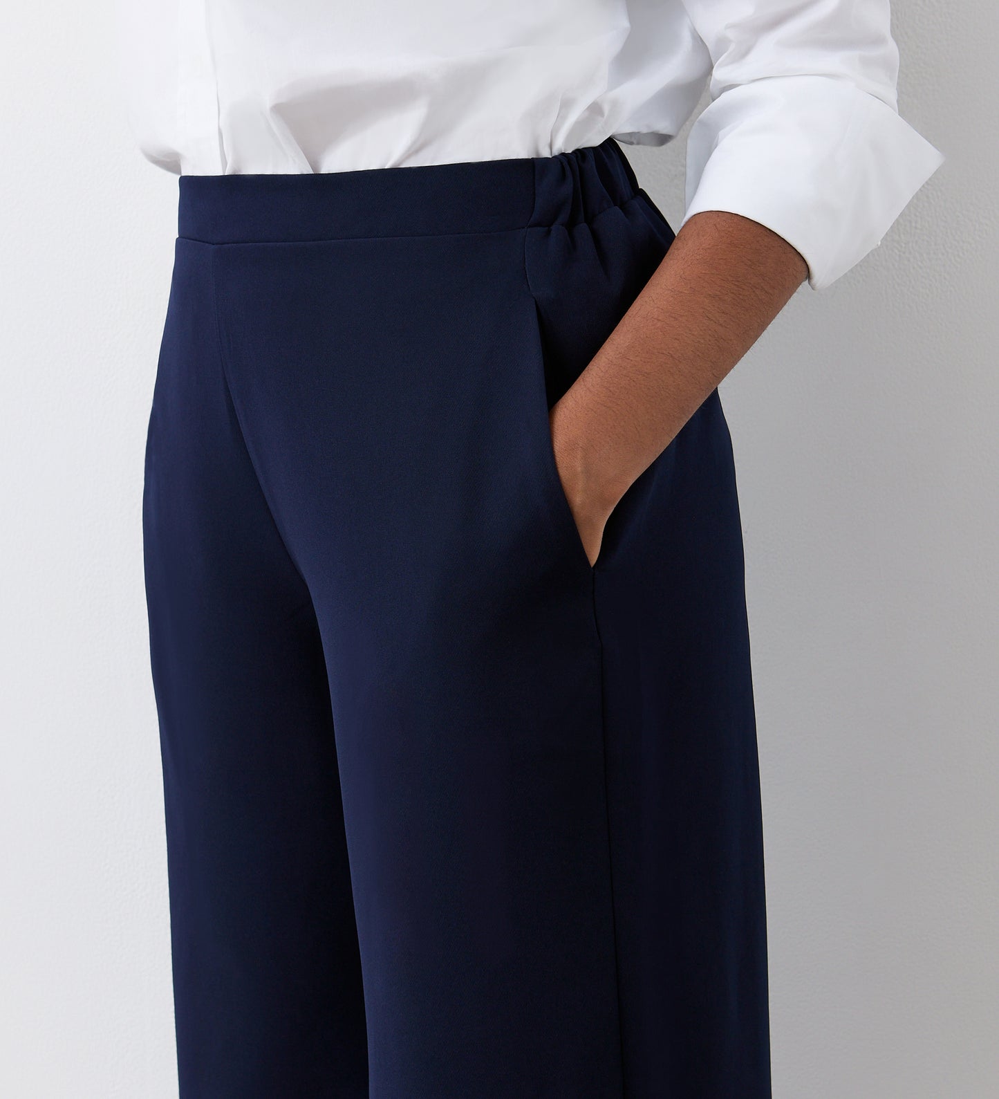 Simone Navy Cropped Wide Leg Trouser